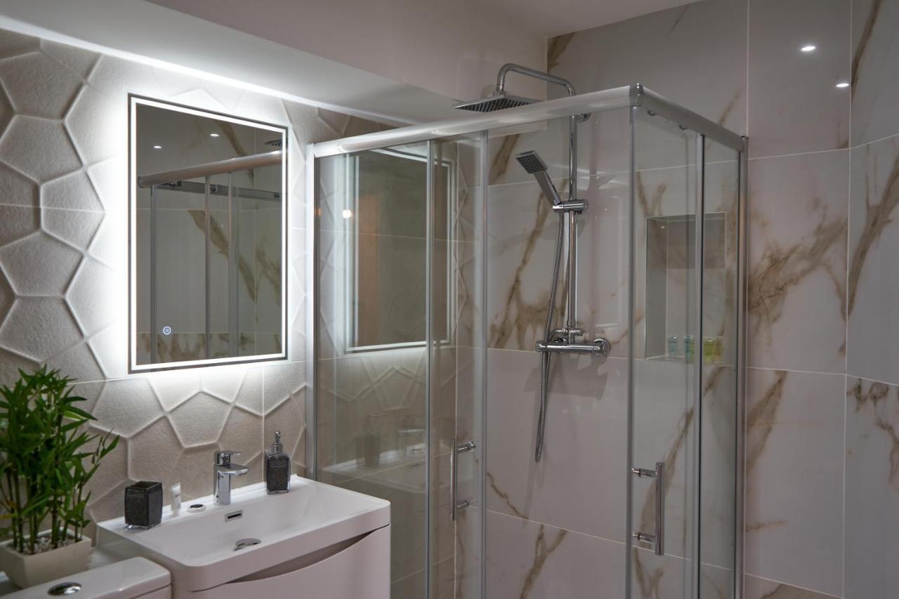 Luxury City Escape Apartments Londres Extérieur photo