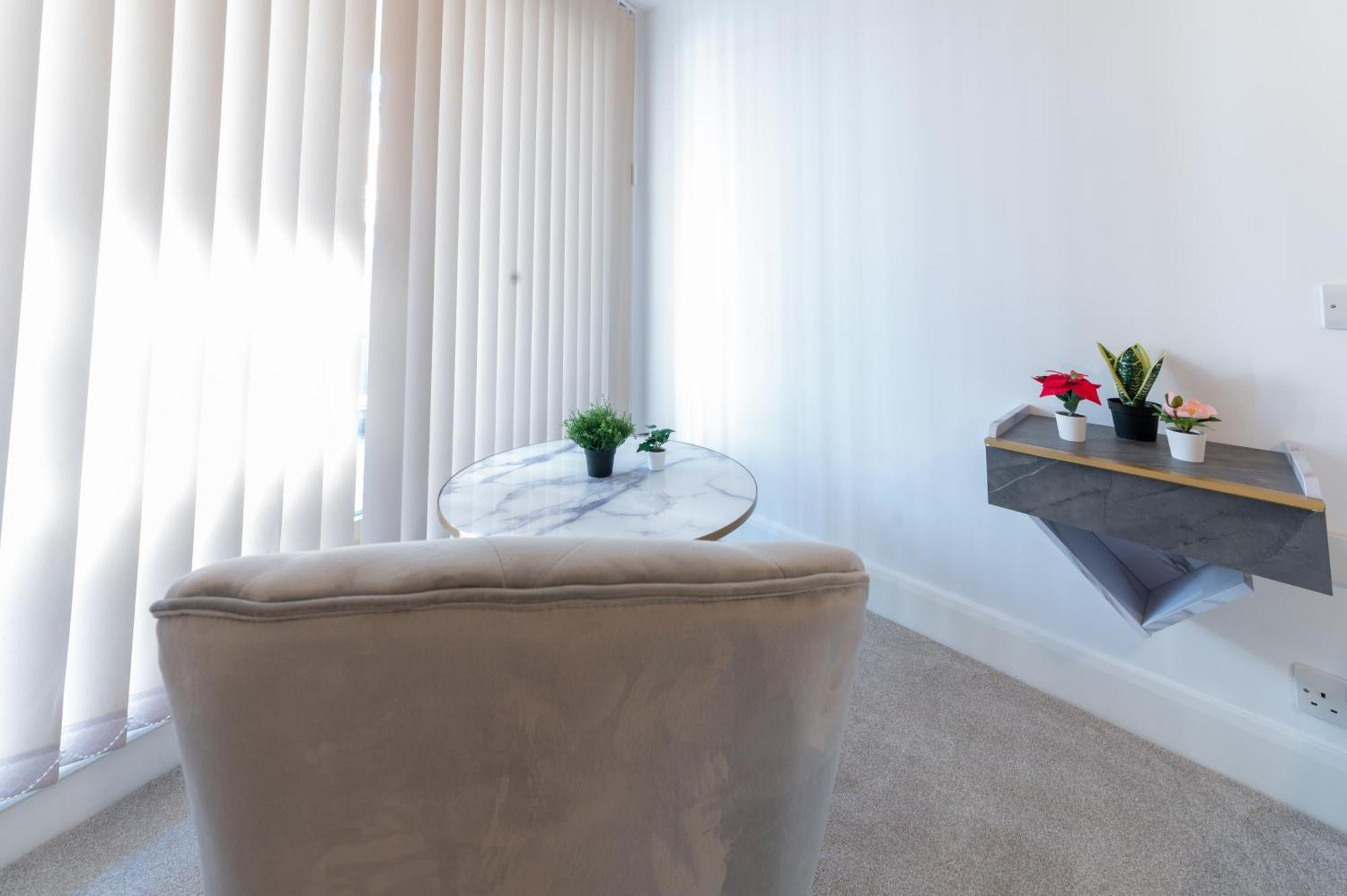 Luxury City Escape Apartments Londres Extérieur photo